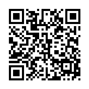 阴阳弧刀沿着黑色裂缝的中央撕裂过去二维码生成