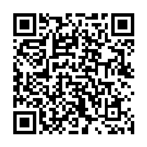 陆为民是绝不愿意去冒破坏他和童云松的蜜月期这份危险的二维码生成