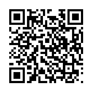 陆非凡被强行按下坐在了一张椅子上二维码生成