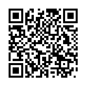 陈思璇穿着一身白色长裙起了出来二维码生成