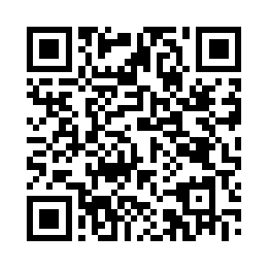 除了在外面忙着接待客人的仇逸成和仇逸业二维码生成