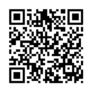 随即其中的一位男子也是直接的就上了车二维码生成