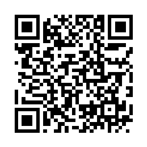 随即就看见李富真又一次的走了过来二维码生成