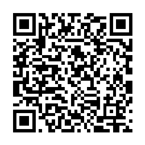 随即手中的长剑发出了一道白光朝着许德拉的身上笼罩过去二维码生成