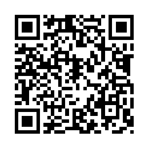 随后他们两个也分开开始进行准备工作了二维码生成