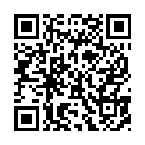 随后俯下身子要去翻放在旁边的大包裹二维码生成