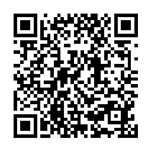 随后眼见着上面那四尊机甲战士的第二轮射击又将要来临二维码生成