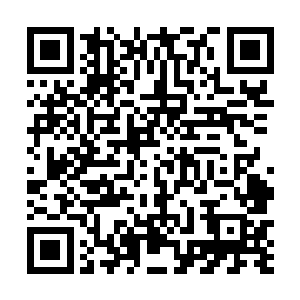 随后紫色的枪芒去势不减的朝着三个人的身上笼罩过去二维码生成