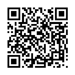 随着他行动的还有一位五十多岁的老学究二维码生成