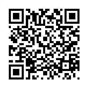 随着燕小霞手中三色火焰长剑的舞动二维码生成