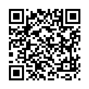 随着王浩文的脚步朝着地下室走去二维码生成