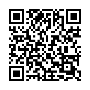 隐约可剑一个犹如西方古代女武神一般的轮廓二维码生成