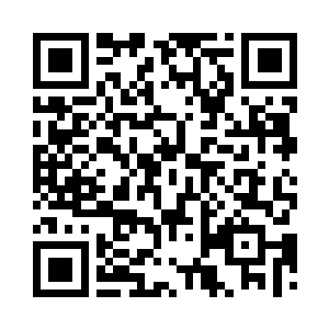 隐约可见放着检查仪器的木质桌子上二维码生成