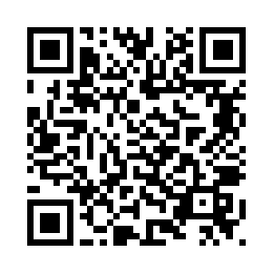 隐约能看到不少页码都浸润着血渍二维码生成