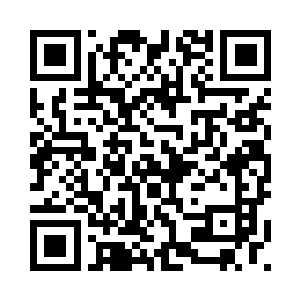 雄纠纠气昂昂的站在了沈千寻面前二维码生成