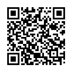 雷欢喜依旧保持着笑容打断了对方的话二维码生成