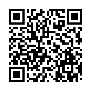 霎时间双鱼圣骑便不由的朝着后面踉跄而去二维码生成