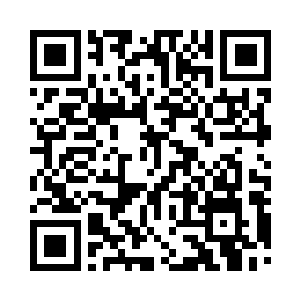 露出强忍的想笑又古怪的目光中闭上了嘴二维码生成