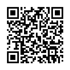 露台上的夏云杰也听到了楼下主持人的声音二维码生成