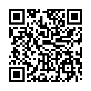 面前的这个男子让她此刻的心里充满了幸福感二维码生成