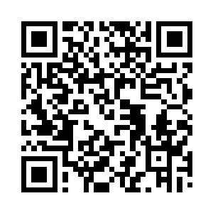 面貌丑陋的男子正挑着担子沿街叫卖二维码生成