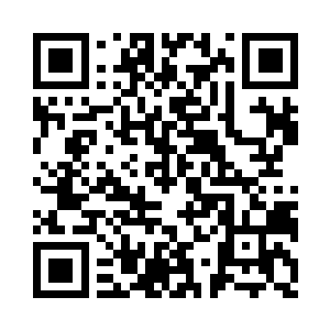 顺便晃了晃手中还带着他体温的香水吊饰二维码生成