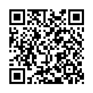 顺手就往吸血鬼亲王伊利亚的手中这么一丢二维码生成