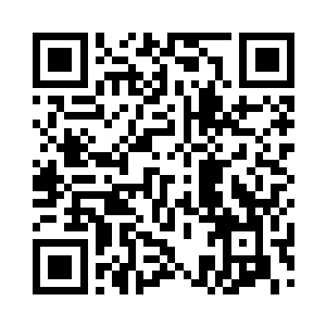 顺手还拿起一个靠枕就准备往夏云杰身上打二维码生成