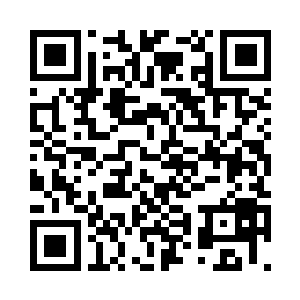顺着如墨长发在蓝白色的道服上洒落二维码生成