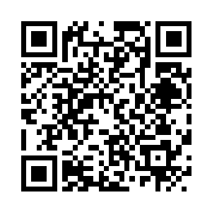 顺着魔族男爵手臂上肌肉和骨骼的脉轮二维码生成