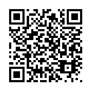 顾乔没有因为儿子的好话就缓和态度二维码生成