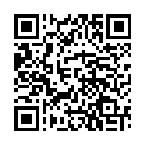 顾夫人安氏带着一子一女在花园里赏花吃茶二维码生成