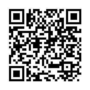 顾百贤李子仁和傅风雪坐在头等舱的前排二维码生成