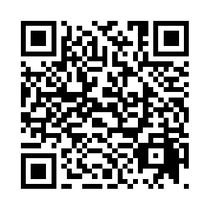 顿时朝着一边正在训练的其他人叫道二维码生成
