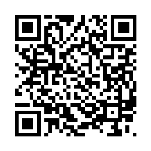 风化的碎石也在山体微颤之下簌簌而落二维码生成