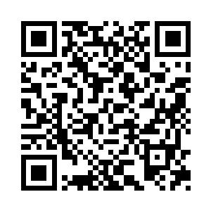 风清扬才抬起头便发现身前已经多了一个人影二维码生成