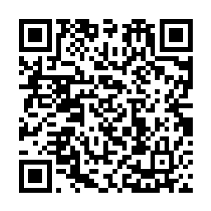 飞艇上小口径的速射蒸汽弩炮在朝上往下射击的时候二维码生成