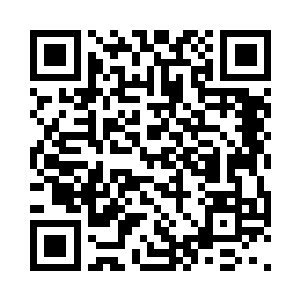 首先是她看到了阎修是刚才从山上下来的二维码生成