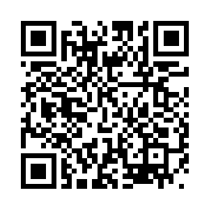 马格隆在手腕下依旧藏着那柄餐刀二维码生成