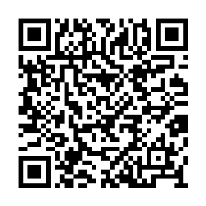 马远腾本来还有些尴尬的表情顿时变得正常起来二维码生成