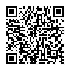 驻守着摩格城的那个人族骑士的另外的一只手上的长剑二维码生成