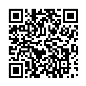 高倍数的观景瞭望镜把下面的场面拉得很近二维码生成