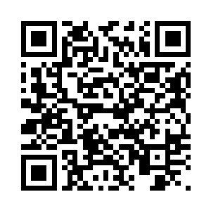 高大的原狰走到同样高度的原战身边二维码生成