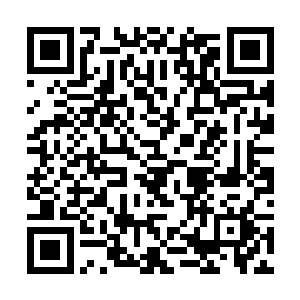 高大神像上额头的那只眼睛慢慢的亮起了夺目的红光二维码生成