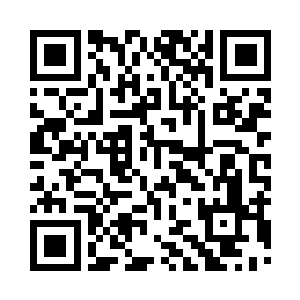 高耸凸出的颧骨上呈现红色的螺旋状图案二维码生成