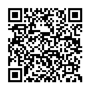 魏破天就把那架超大口径重机枪直接往地上一杵二维码生成