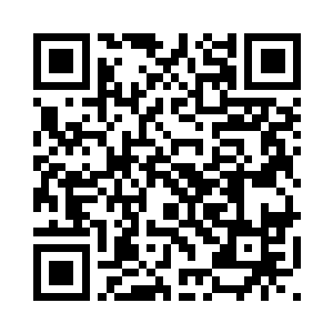 鱼幼薇慵懒躺在温暖如春的卧室中二维码生成