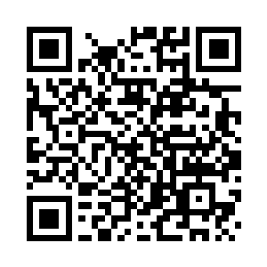 黄玉树把配好的药材倒进药碾子里碾了起来二维码生成