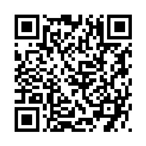 黑人总统勉强挤出一个难看的笑容二维码生成