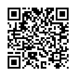 龙天漪一身棉质的睡衣坐在椅子上二维码生成